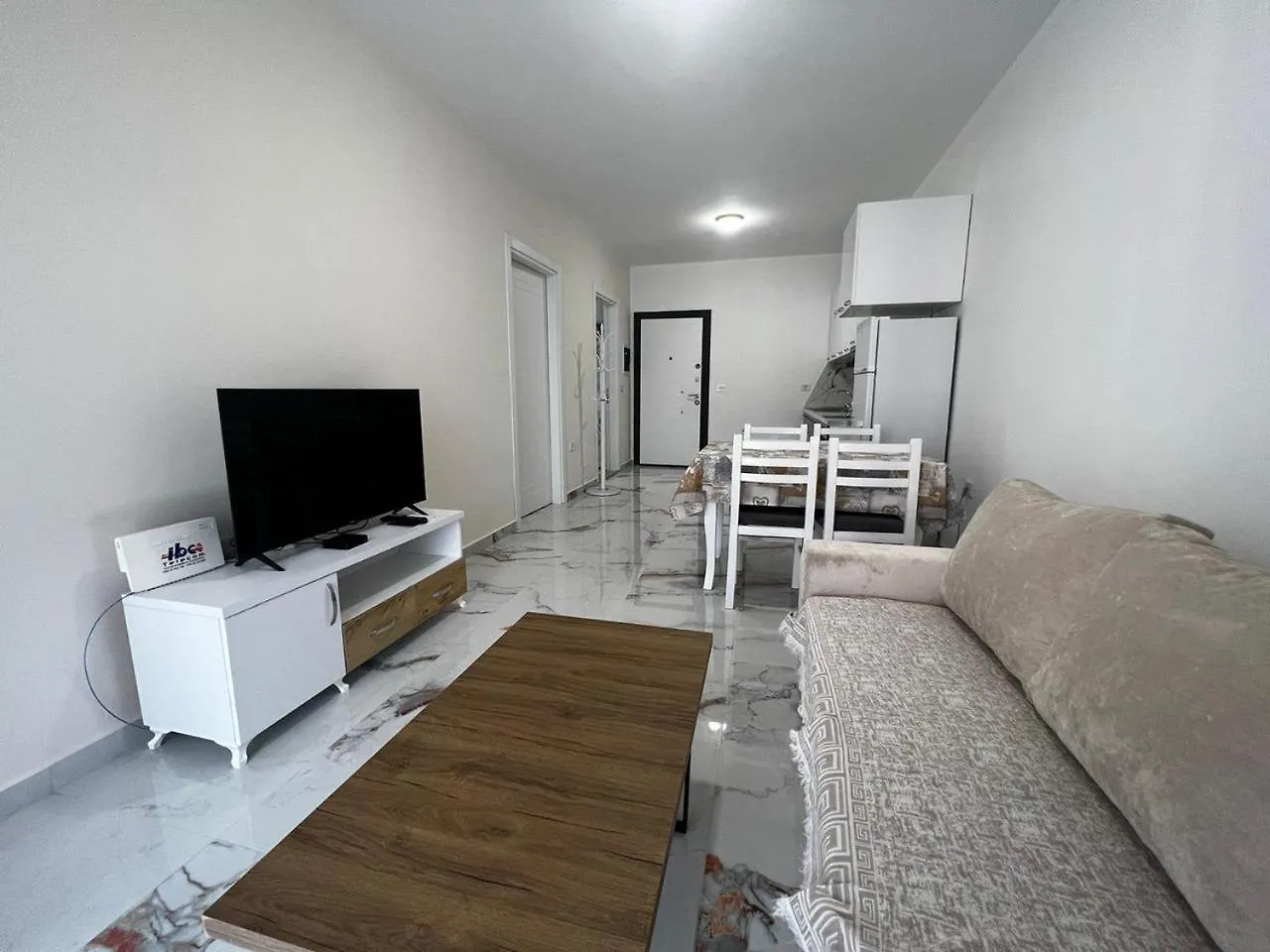 Orlando'S Apartments Lezhe