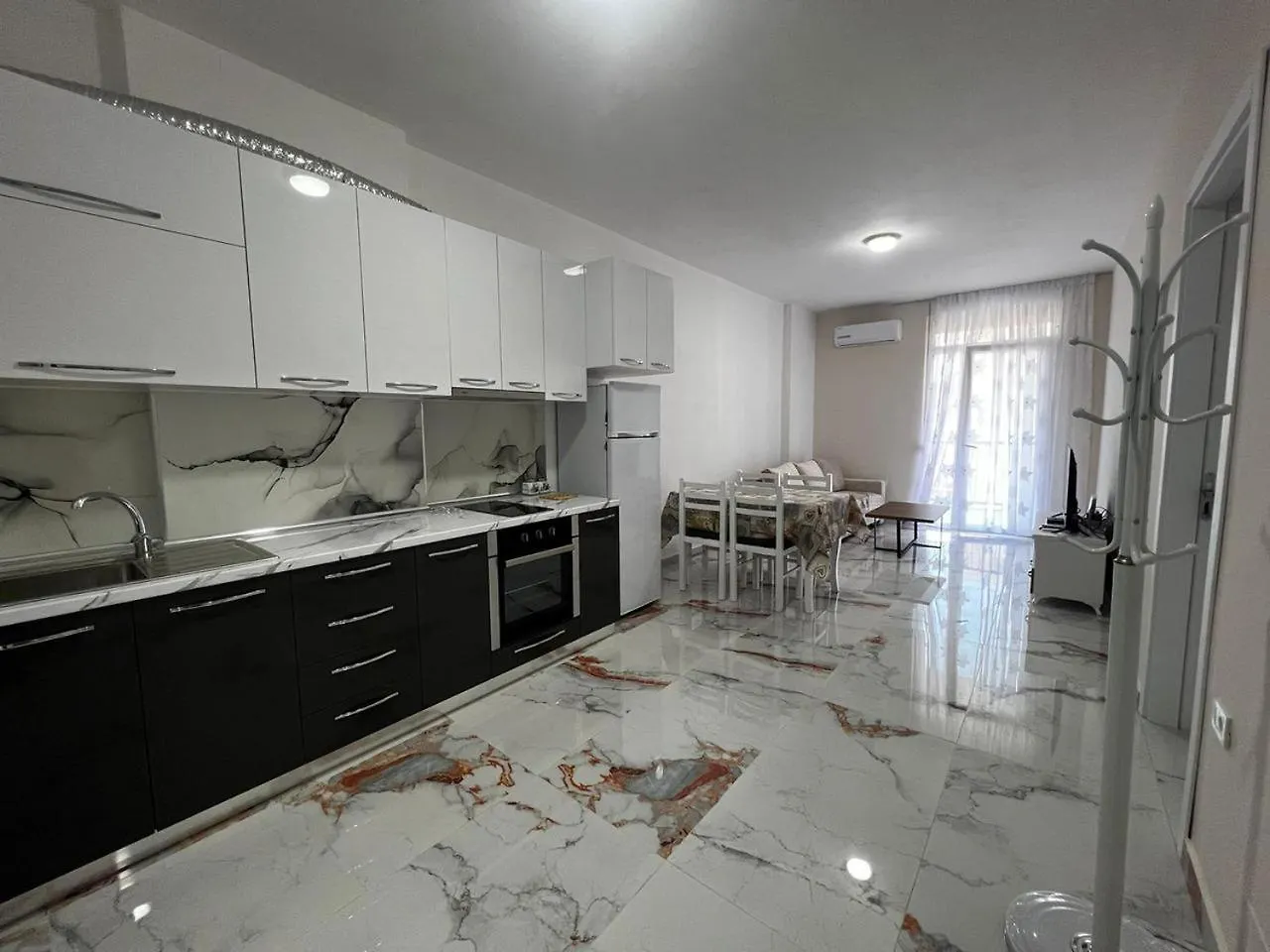Orlando'S Apartments Lezhe Albania